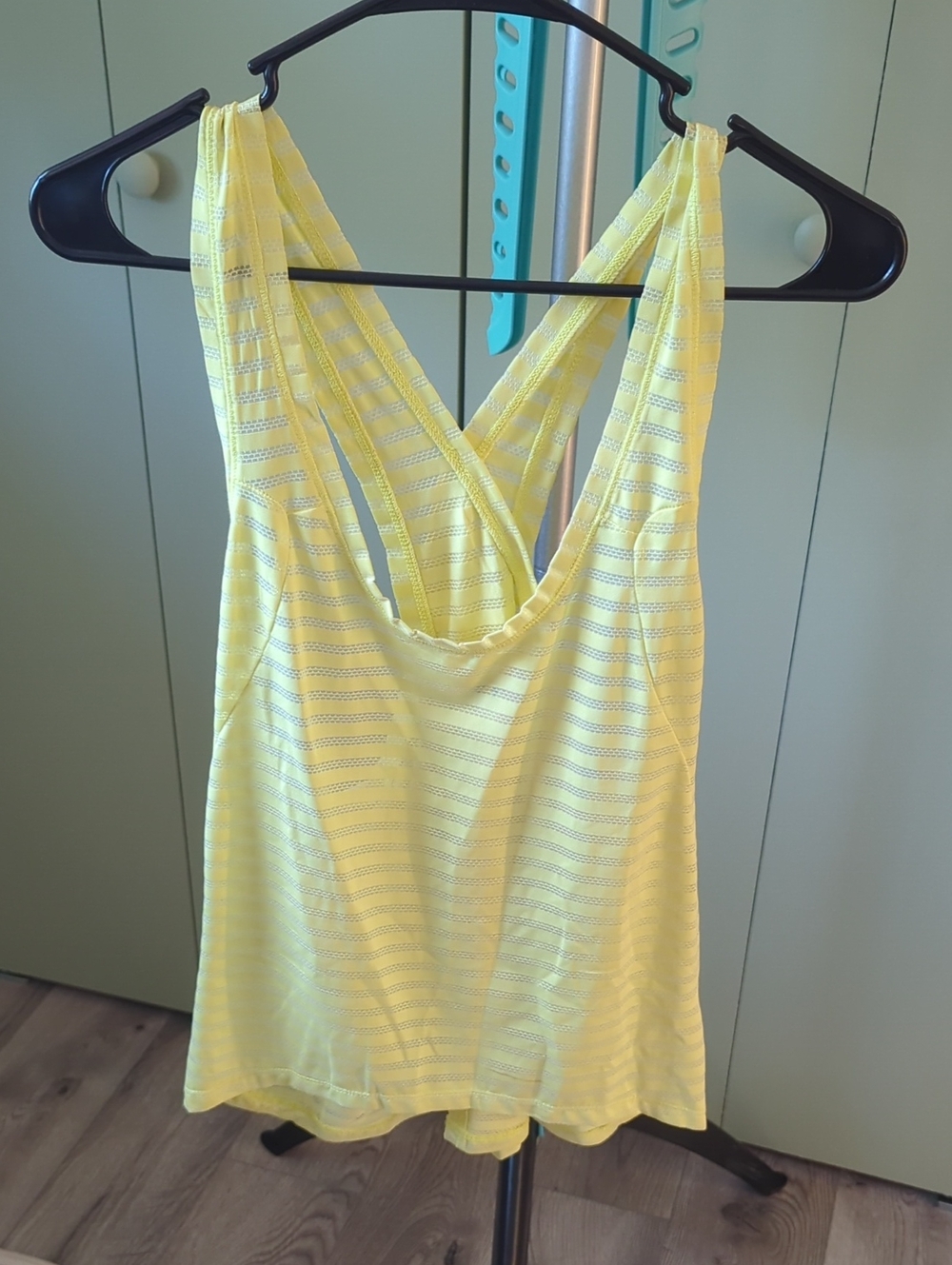 Zyia Yellow Split Back Nimbus Tank